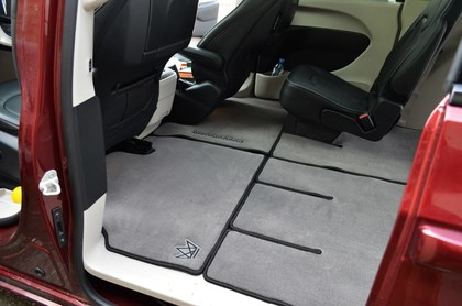 Коврики на Chrysler Pacifica II 2016 - 2025 в Омске