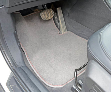 Коврики на BMW X1 (F48/F49) 2015 - 2022 в Омске