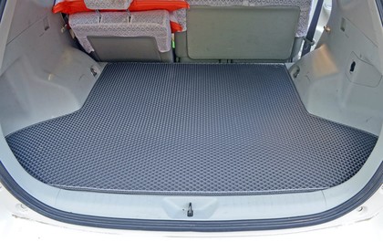 Коврики на Toyota Prius Alpha 2011 - 2021 в Омске