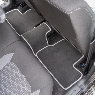 Коврики на Lada (ВАЗ) Granta 2011 - 2025 в Омске
