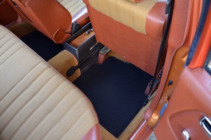 Коврики на Mercedes W123 1975 - 1986 в Омске