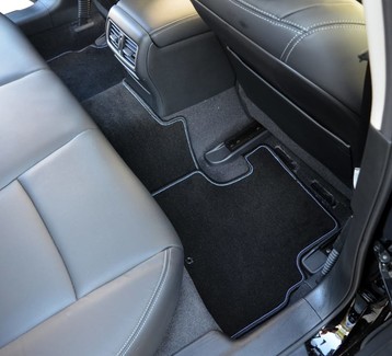 Ворсовые коврики на Infiniti Q50 2014 - 2025 в Омске