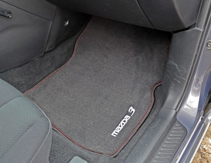 Ворсовые коврики на Mazda 3 2003 - 2009 в Омске