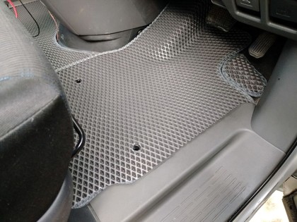 Коврики на Toyota Voxy (R70) 2007 - 2013 в Омске