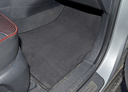 Ворсовые коврики на Hyundai Santa Fe II 2005 - 2012 в Омске