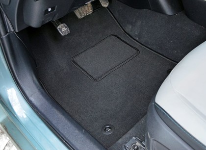 Ворсовые коврики на Toyota Prius (50) 2015 - 2023 в Омске