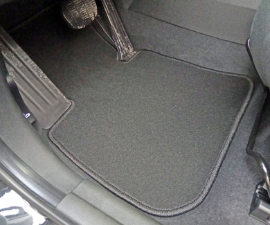 Коврики на BMW X1 (F48/F49) 2015 - 2022 в Омске