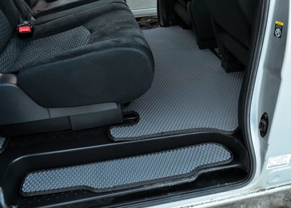 Коврики на Nissan Serena (C26) 2010 - 2016 в Омске