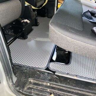 Коврики на Nissan NV200 2009 - 2025 в Омске