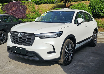 Ворсовые коврики на Honda HR-V III (Китай и Америка) 2022 - 2026 в Омске Ворсовые коврики на Honda HR-V III (Китай и Америка) 2022 - 2026 в Омске