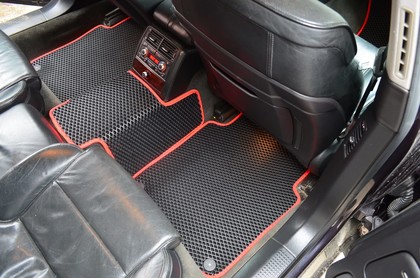 Коврики на Audi S8 (D3) 2006 - 2011 в Омске