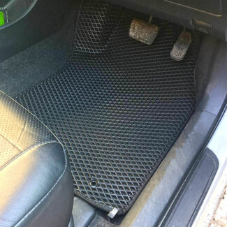 Ворсовые коврики на Toyota Corolla Axio (E14) 2006 - 2012 в Омске Ворсовые коврики на Toyota Corolla Axio (E14) 2006 - 2012 в Омске