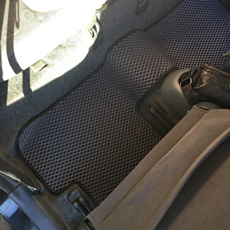 Ворсовые коврики на Toyota Vitz I 1998 - 2005 в Омске Ворсовые коврики на Toyota Vitz I 1998 - 2005 в Омске