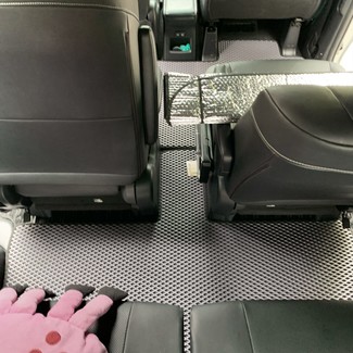 Коврики на Toyota Voxy (R80) 2014 - 2021 в Омске