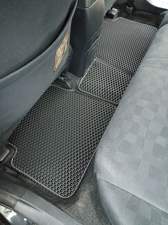 Ворсовые коврики на Toyota Corolla Axio (E14) 2006 - 2012 в Омске Ворсовые коврики на Toyota Corolla Axio (E14) 2006 - 2012 в Омске