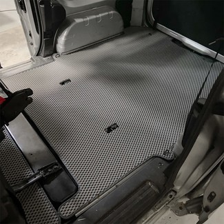 Коврики на Nissan NV200 2009 - 2025 в Омске