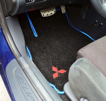Ворсовые коврики на Mitsubishi Eclipse IV 2005 - 2011 в Омске