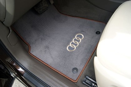 Коврики на Audi Q5 I 2008 - 2017 в Омске