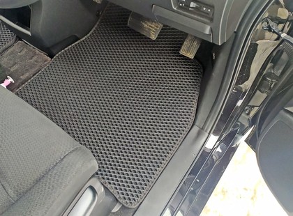 Ворсовые коврики на Honda StepWGN IV 2009 - 2015 в Омске