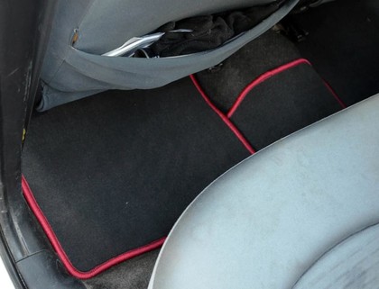 Коврики на Mitsubishi Colt VI 2002 - 2012 в Омске