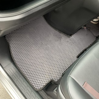 Коврики на Toyota Voxy (R80) 2014 - 2021 в Омске