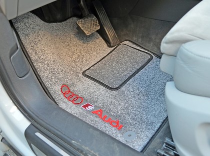 Ворсовые коврики на Audi Q3 (8U) 2011 - 2019 в Омске